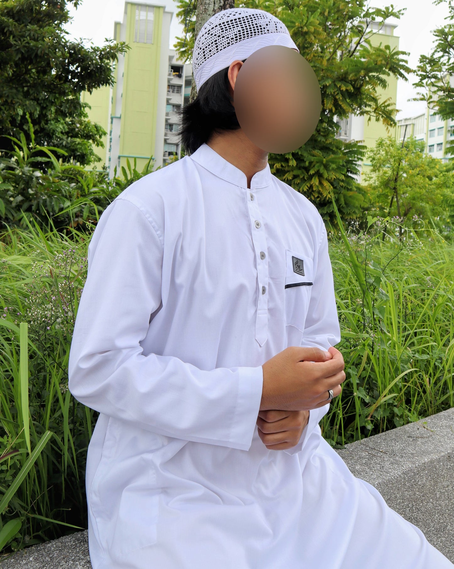 White ‘Al Ghuraba’ Thobe